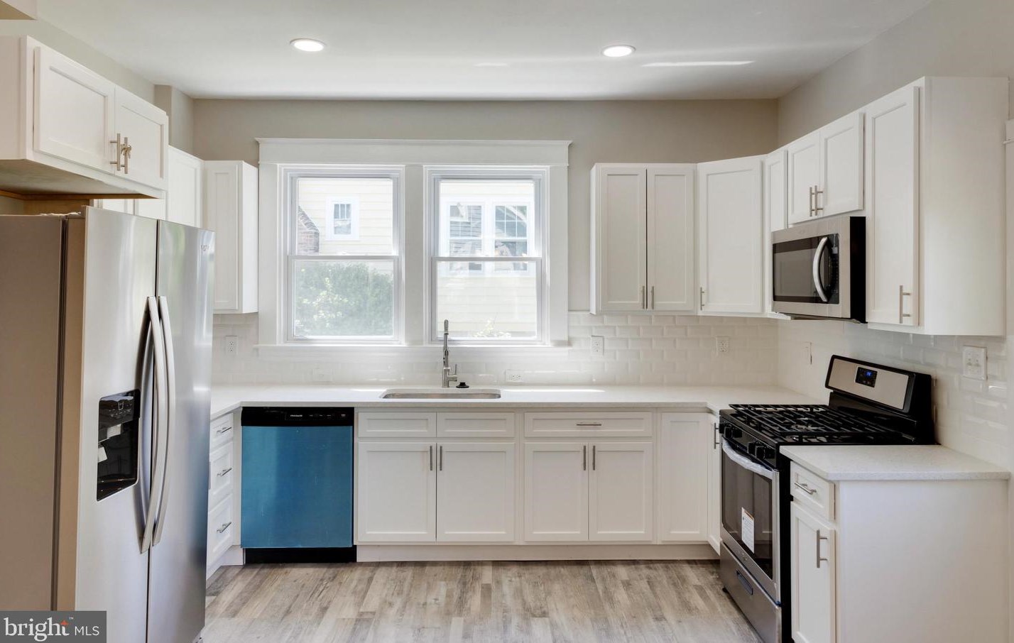 615 Plymouth Rd, Baltimore MD  21229-2213 exterior