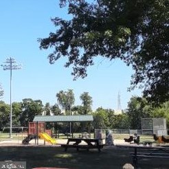 913 Rosedale St, Baltimore MD 21216-4233 exterior