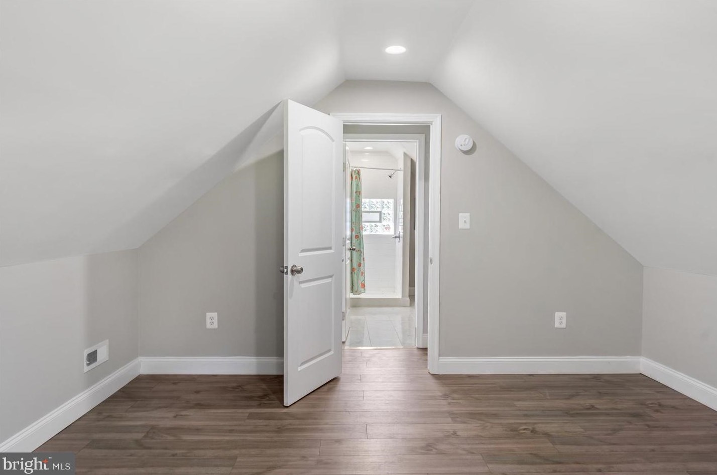 7517 Sparrows Point Blvd, Baltimore MD  21219-1928 exterior
