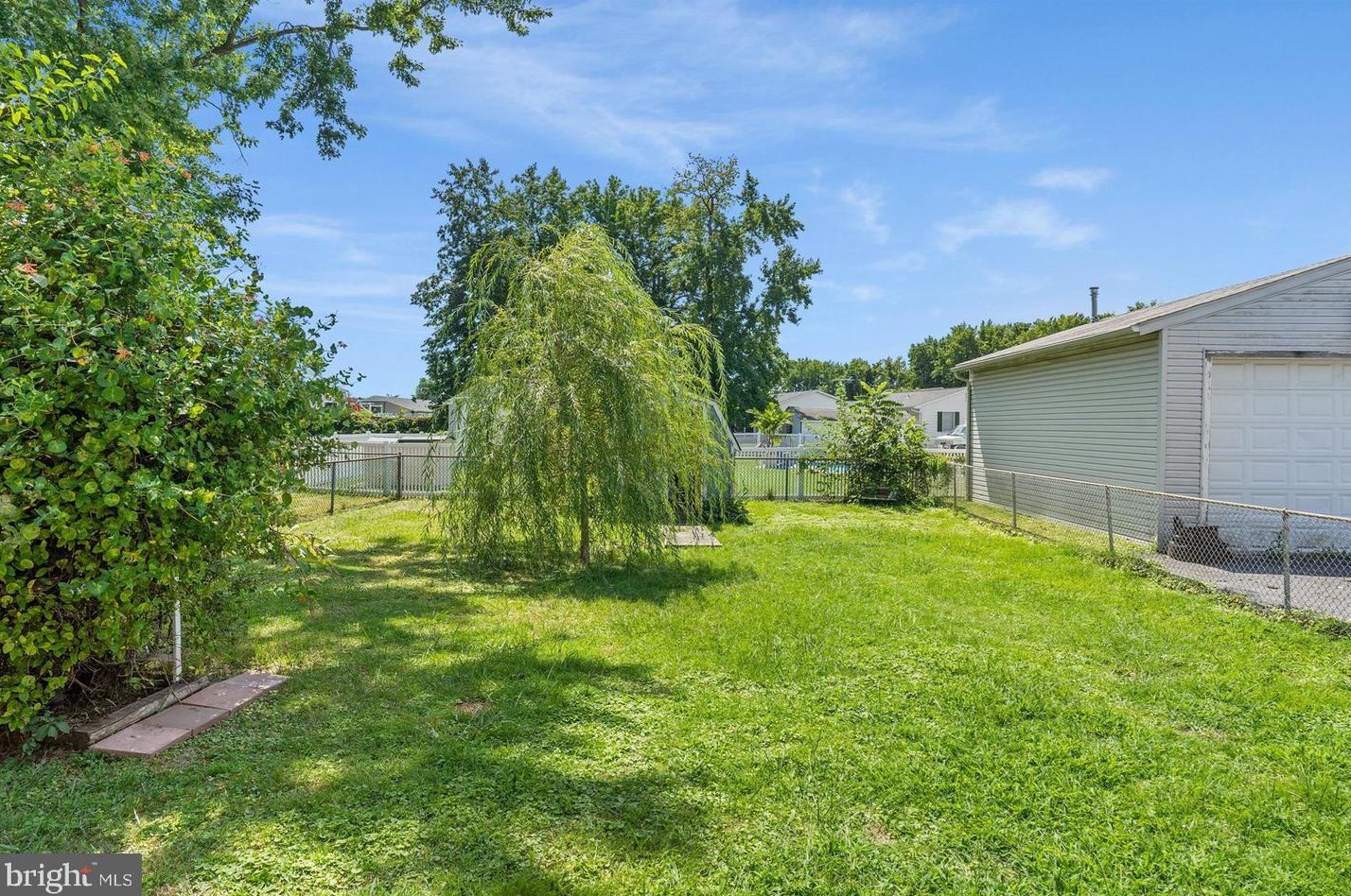 7517 Sparrows Point Blvd, Baltimore MD  21219-1928 exterior