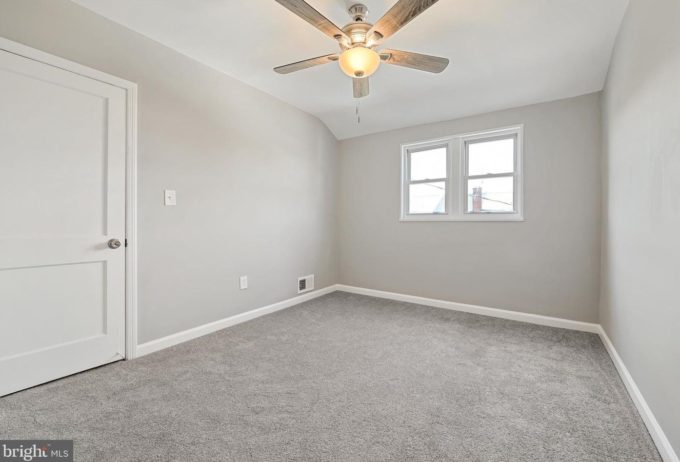 1932 Inverton Rd, Baltimore MD  21222-4755 exterior