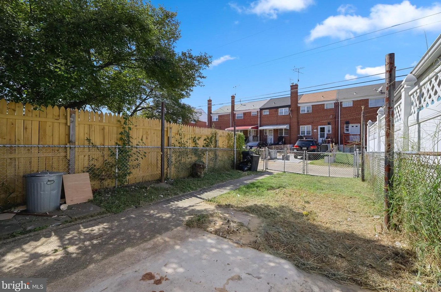 1932 Inverton Rd, Baltimore MD  21222-4755 exterior