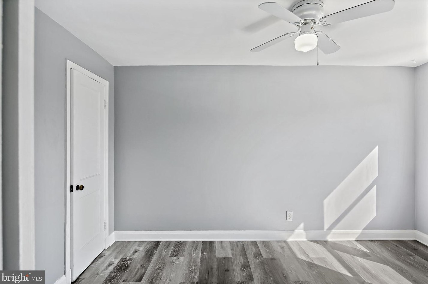 1079 Elm Rd, Baltimore MD  21227-3935 exterior