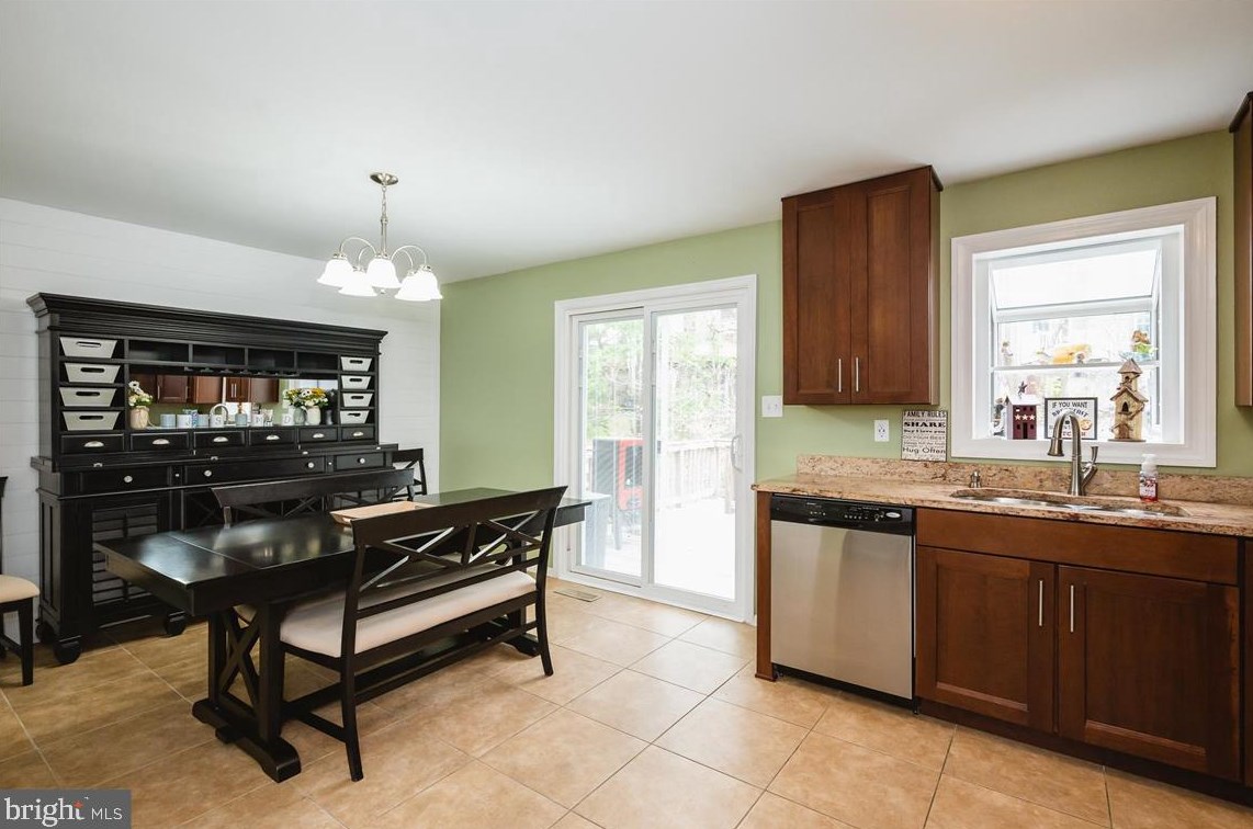 9027 Throgmorton Rd, Baltimore MD  21234-2064 exterior