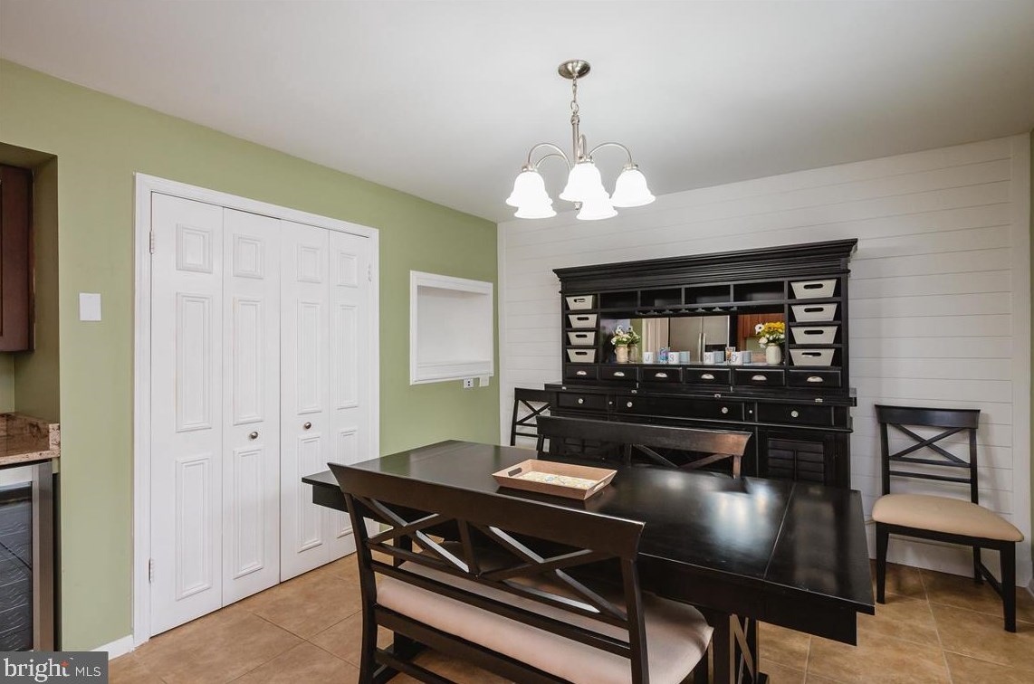 9027 Throgmorton Rd, Baltimore MD  21234-2064 exterior