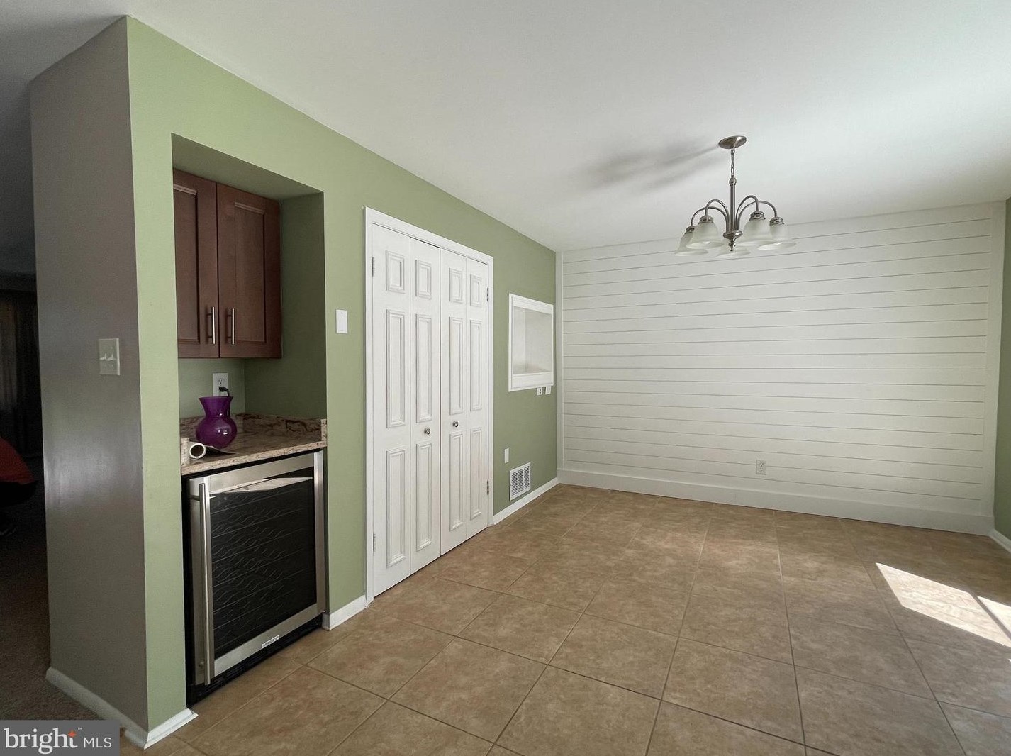 9027 Throgmorton Rd, Baltimore MD  21234-2064 exterior