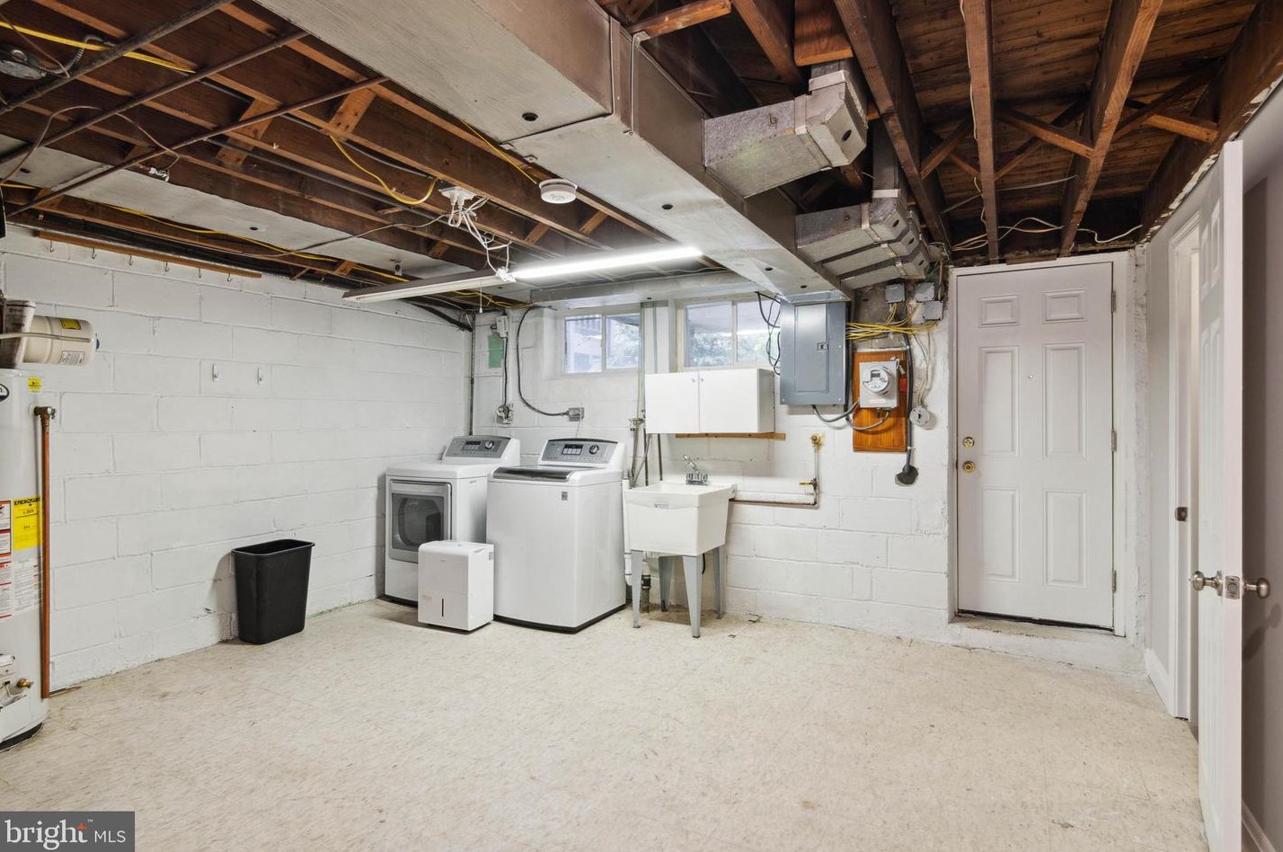 363 Whitfield Rd, Baltimore MD 21228-1809 exterior