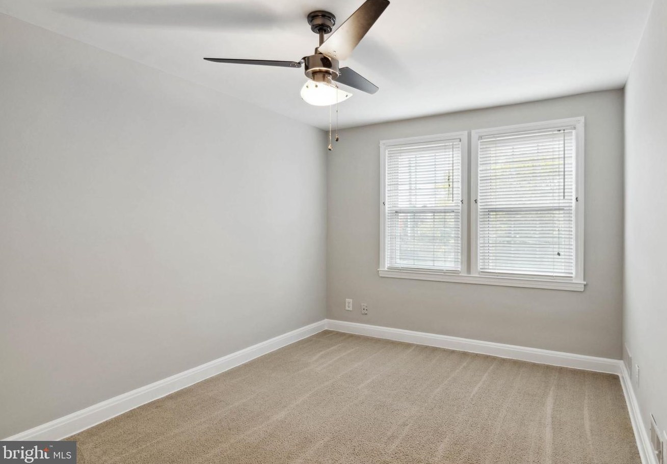 363 Whitfield Rd, Baltimore MD 21228-1809 exterior