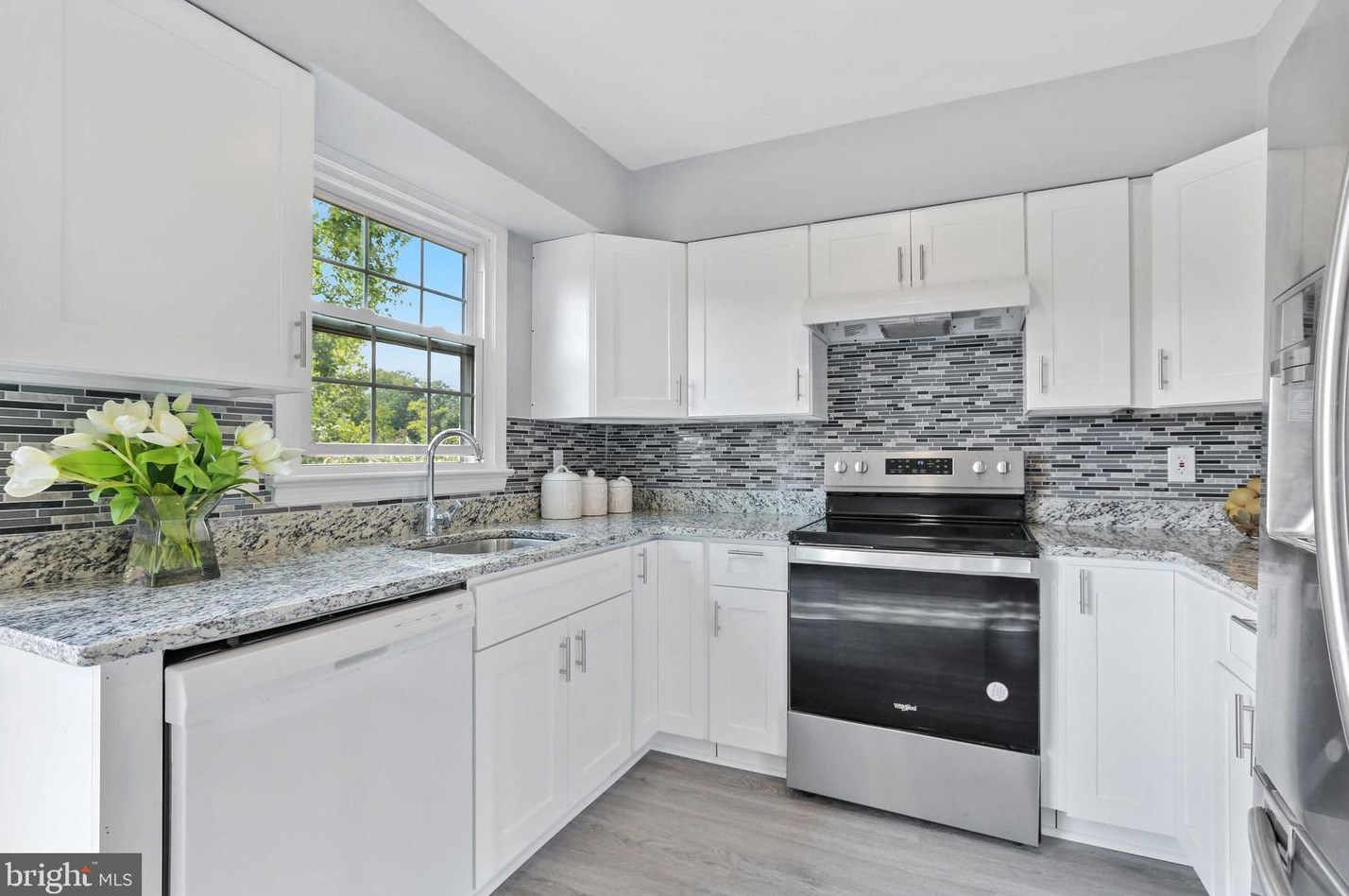 5804 Richardson Mews Sq, Baltimore MD  21227-4212 exterior