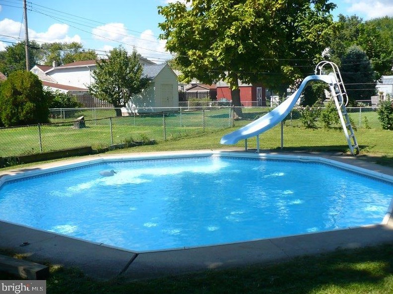 203 Trappe Rd, Baltimore MD  21222-2346 exterior