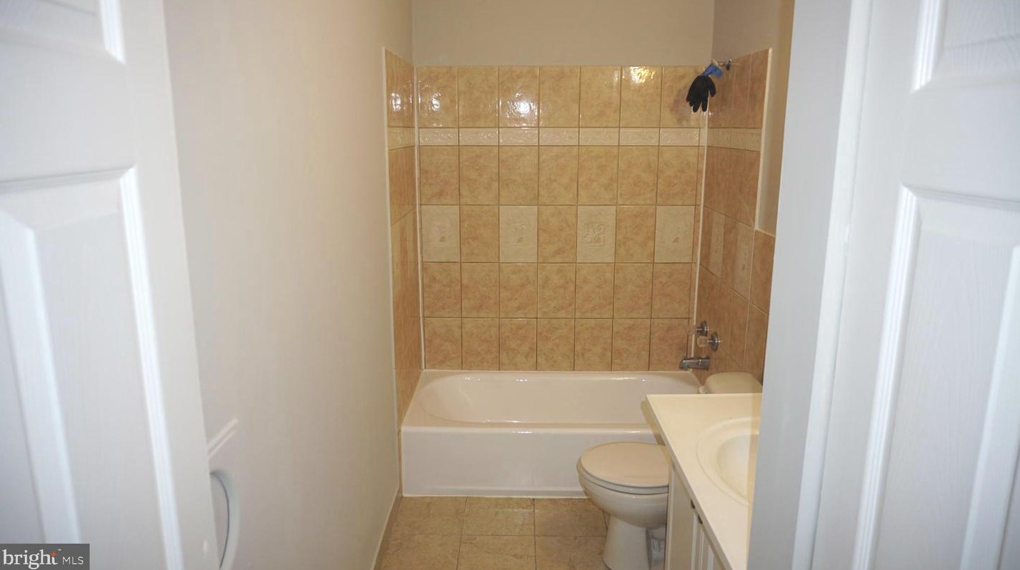 234 Baltimore Ave, Baltimore MD  21222-4206 exterior