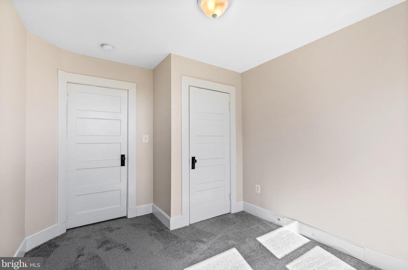 6801 Youngstown Ave, Baltimore MD  21222-1026 exterior