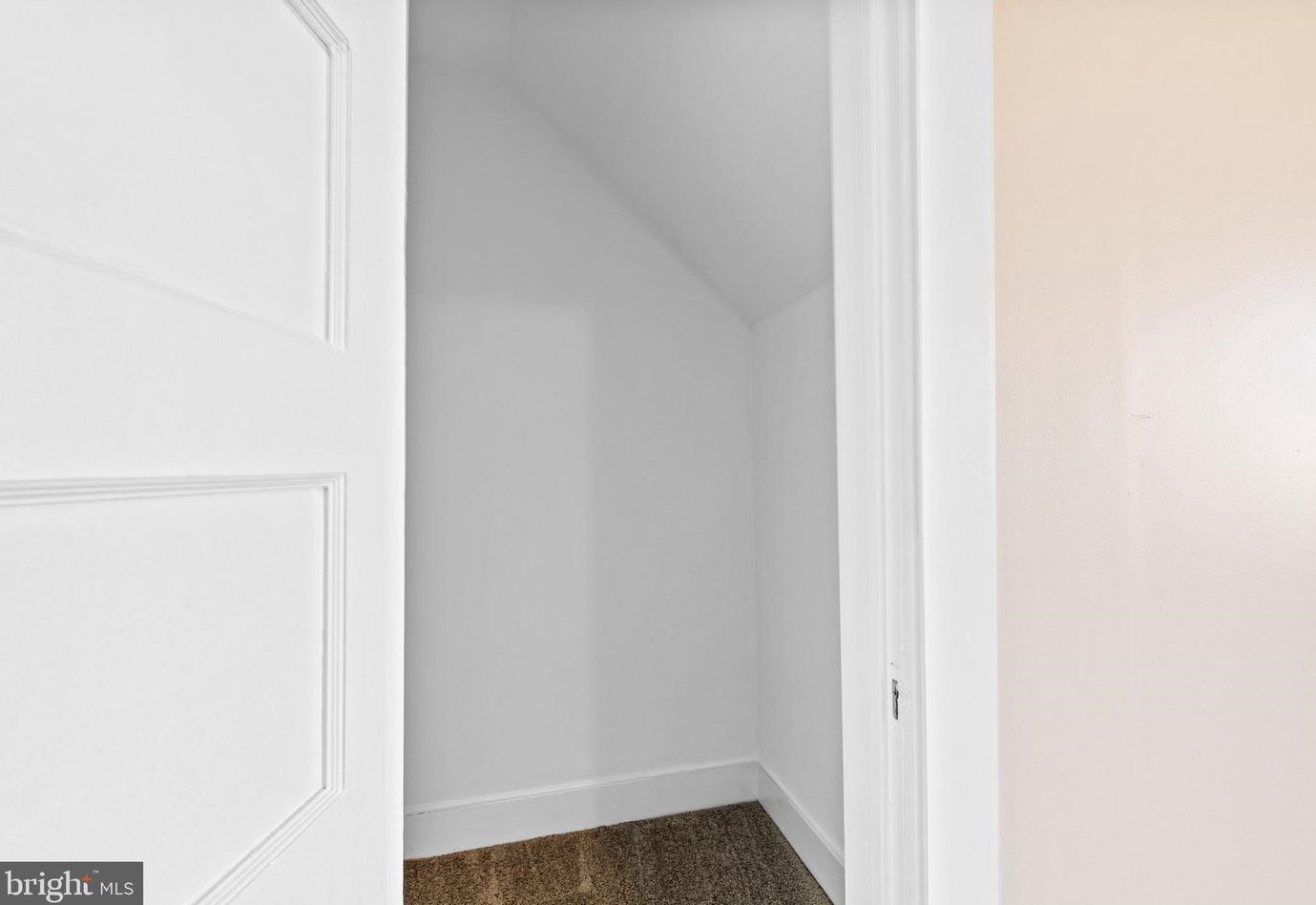 6801 Youngstown Ave, Baltimore MD  21222-1026 exterior