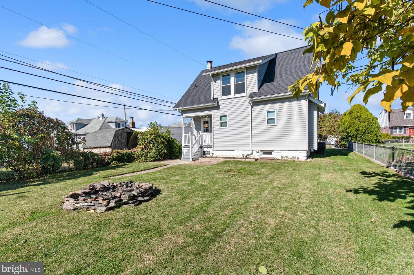 6801 Youngstown Ave, Baltimore MD  21222-1026 exterior