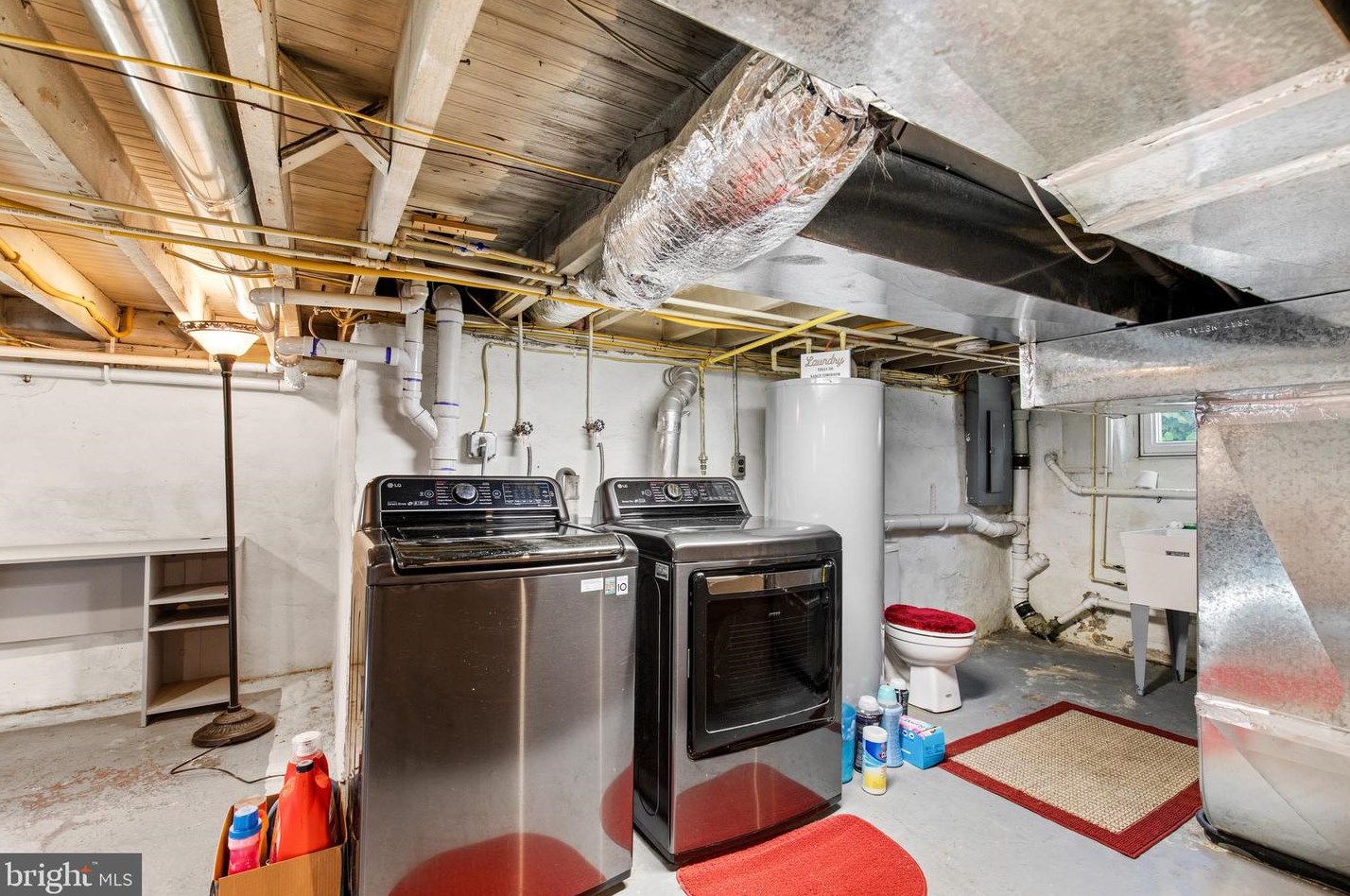 6801 Youngstown Ave, Baltimore MD  21222-1026 exterior