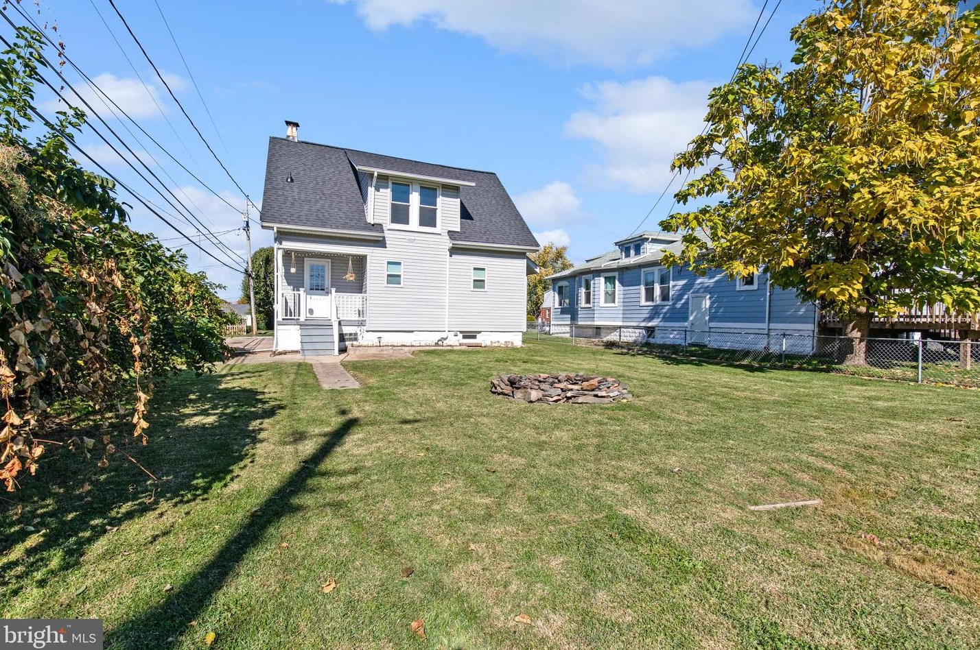 6801 Youngstown Ave, Baltimore MD  21222-1026 exterior