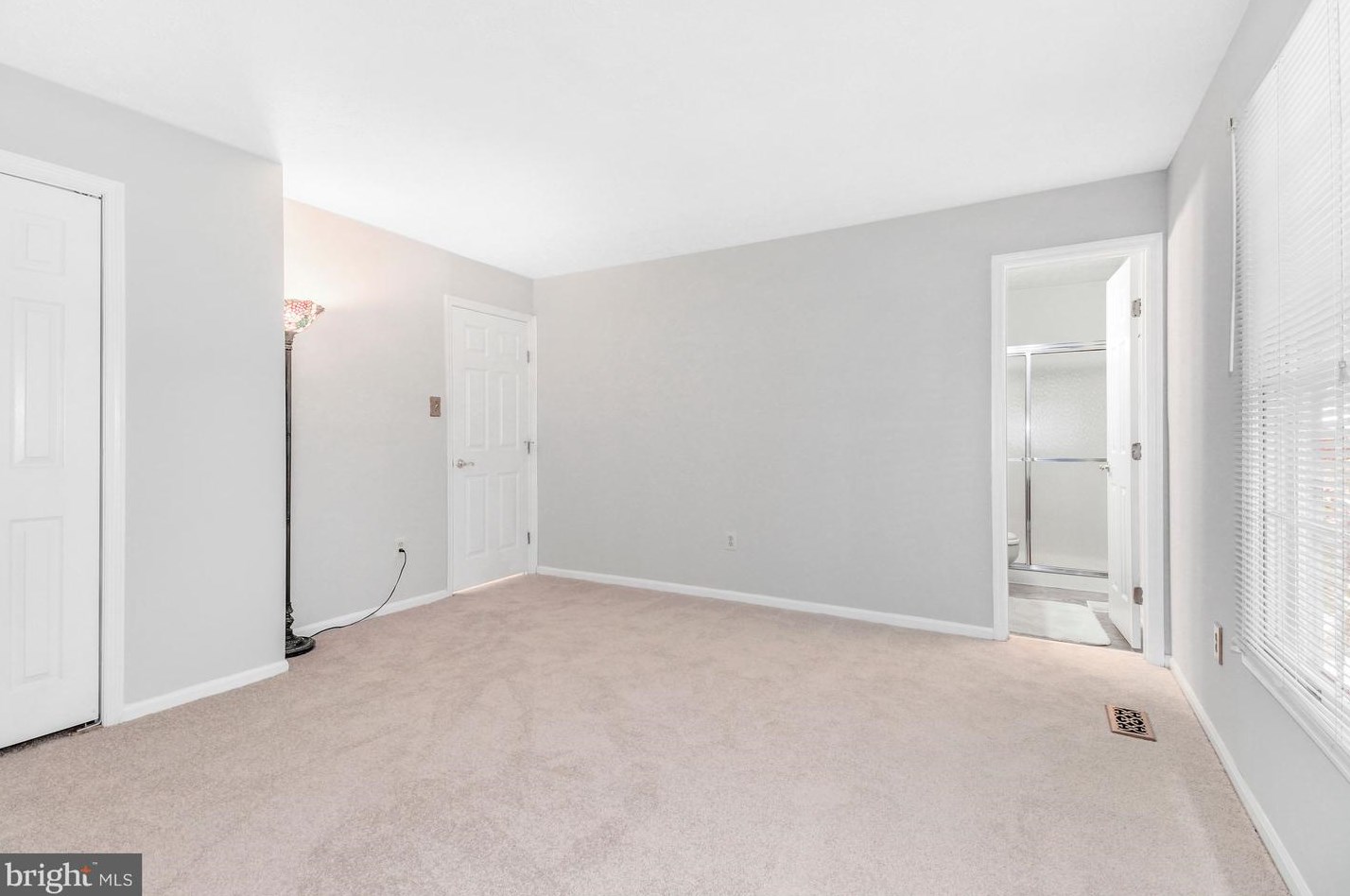 7040 Johnnycake Rd, Baltimore MD 21244-2406 exterior