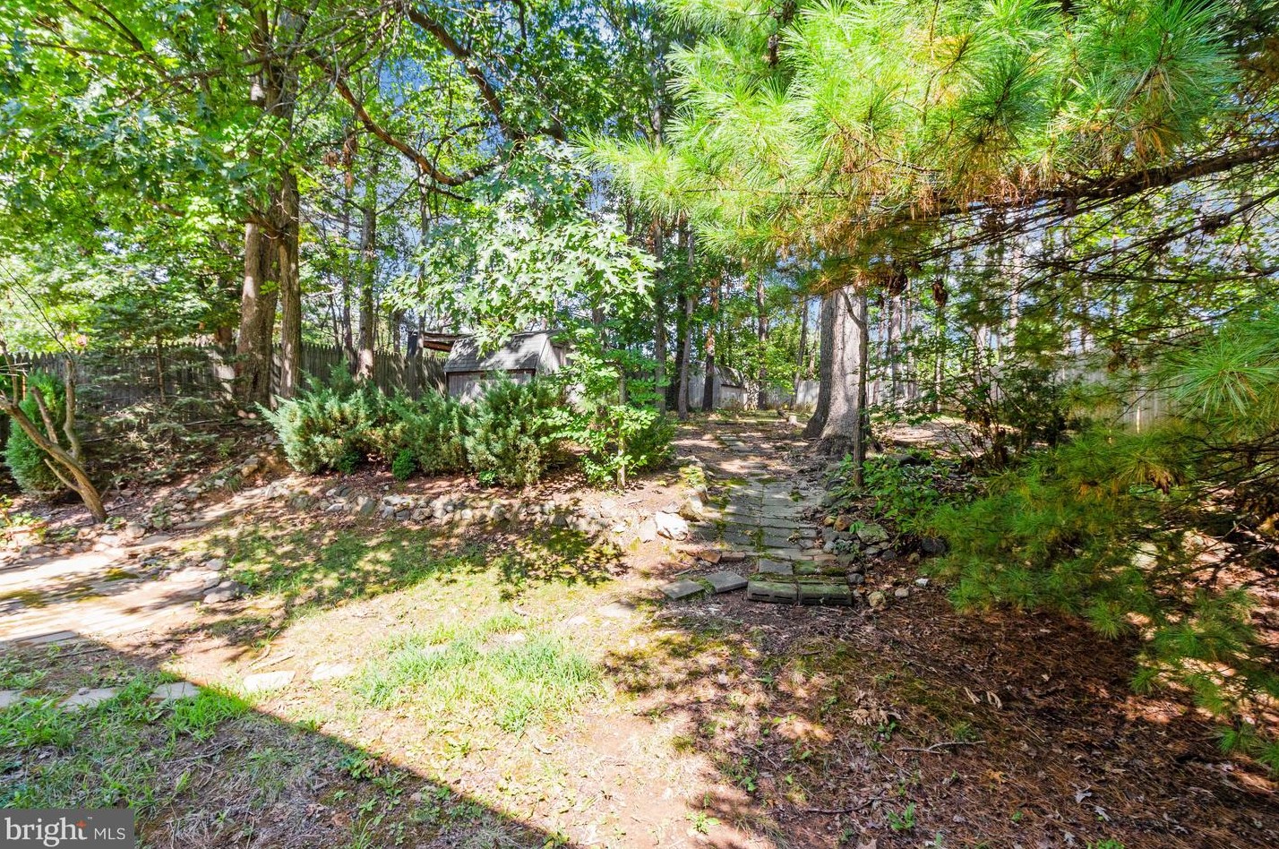 7040 Johnnycake Rd, Baltimore MD 21244-2406 exterior