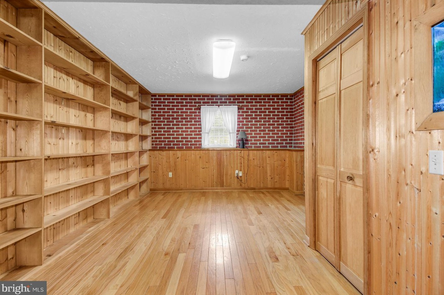 7040 Johnnycake Rd, Baltimore MD 21244-2406 exterior