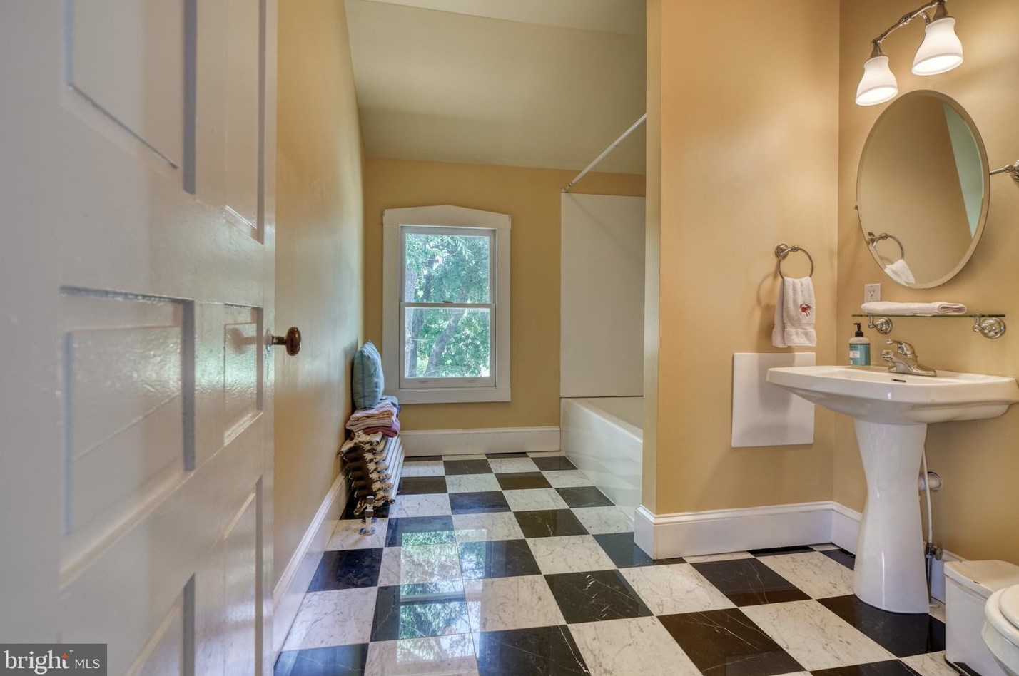 210 Anvil Way, Baltimore MD 21212-1301 exterior