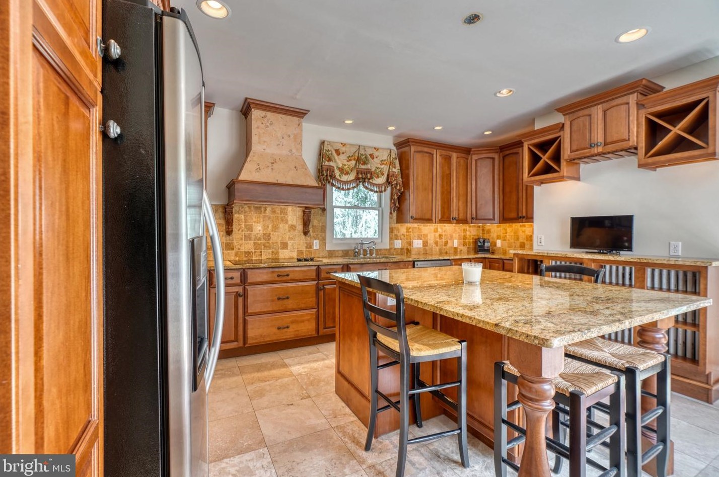 210 Anvil Way, Baltimore MD 21212-1301 exterior