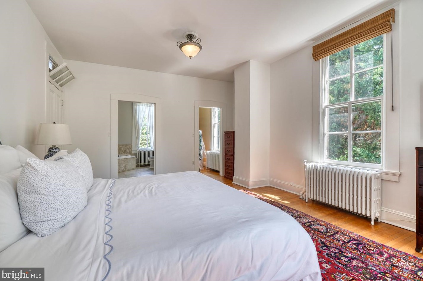 210 Anvil Way, Baltimore MD 21212-1301 exterior