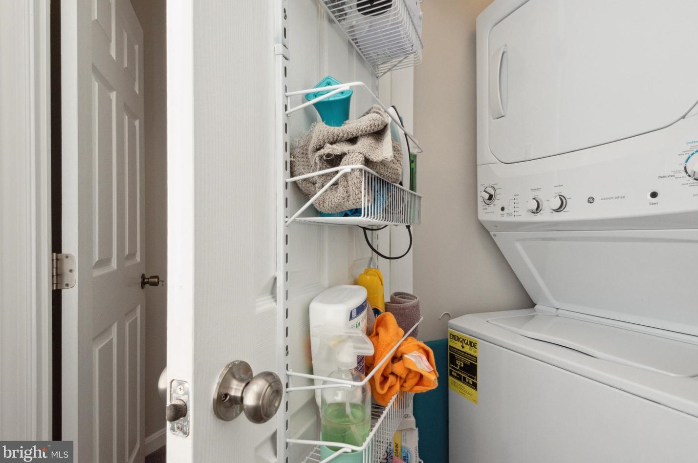 52 Mellor Ave, Baltimore MD 21228-5105 exterior