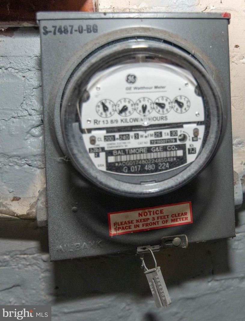 24 Portship Rd, Baltimore MD 21222-3855 exterior