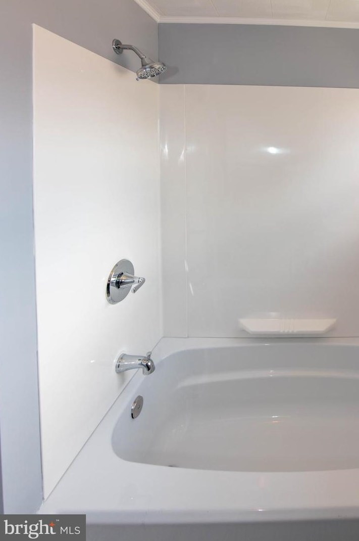 24 Portship Rd, Baltimore MD 21222-3855 exterior