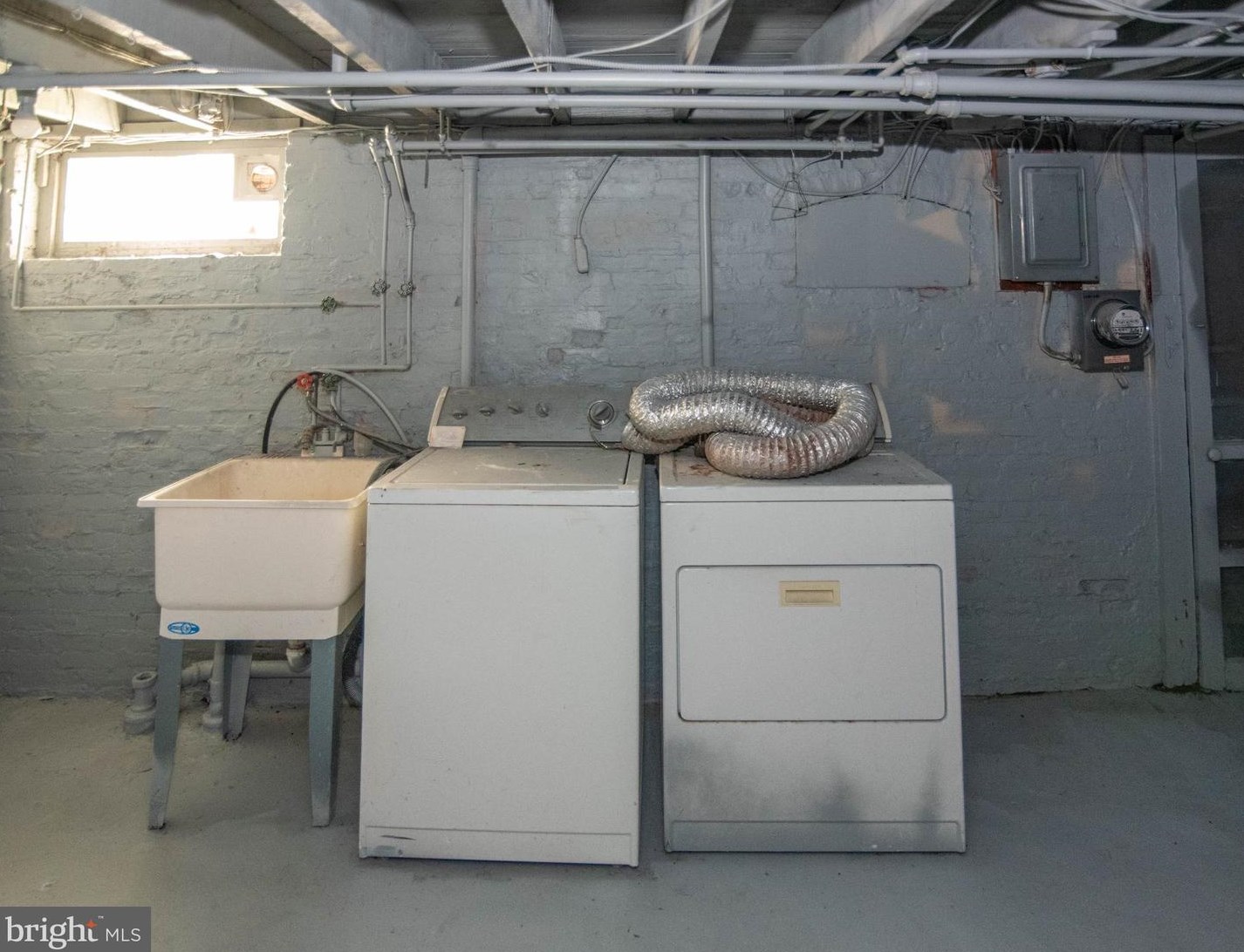 24 Portship Rd, Baltimore MD 21222-3855 exterior