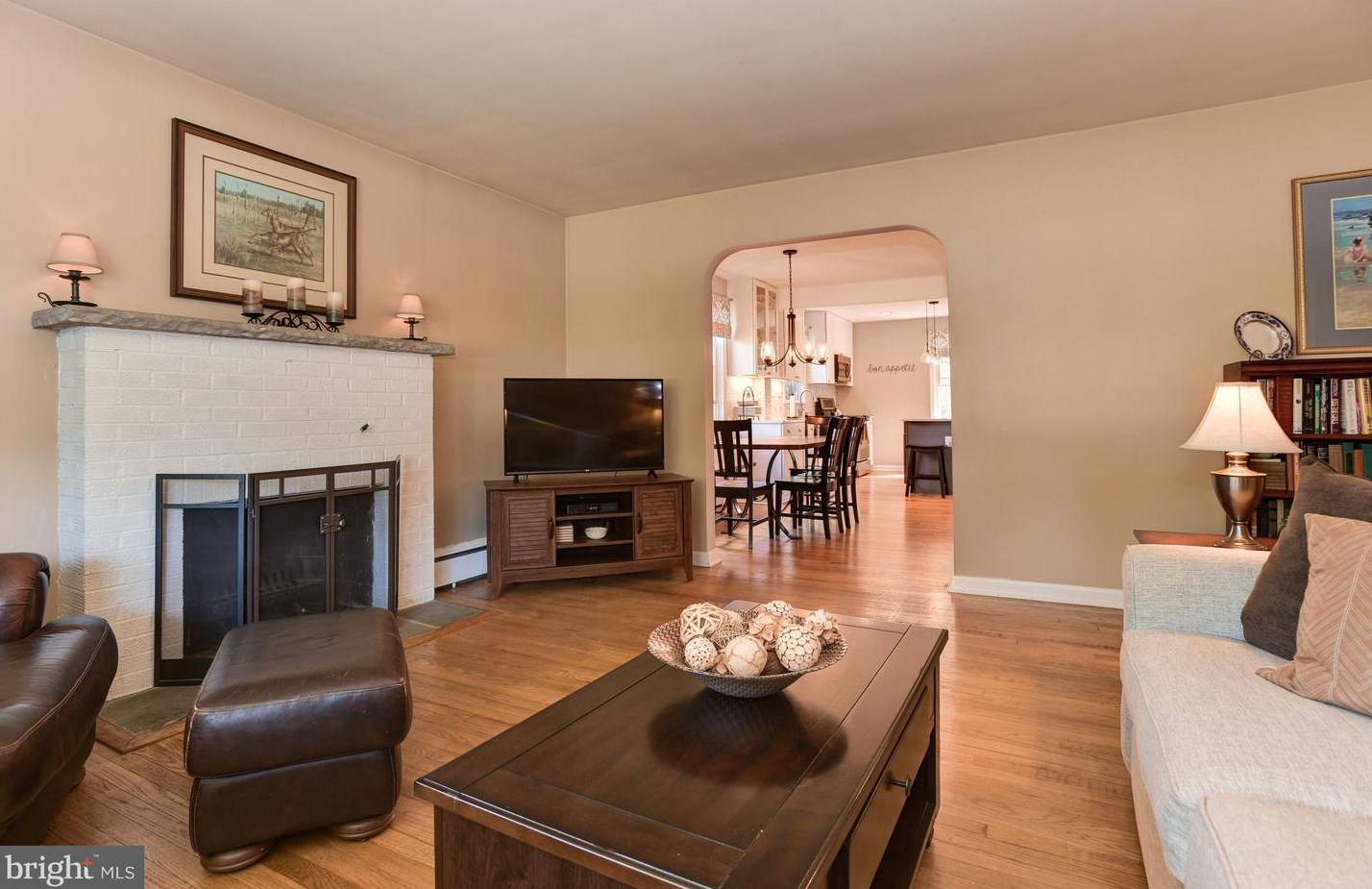 2215 Old Frederick Rd, Baltimore MD  21228-4811 exterior