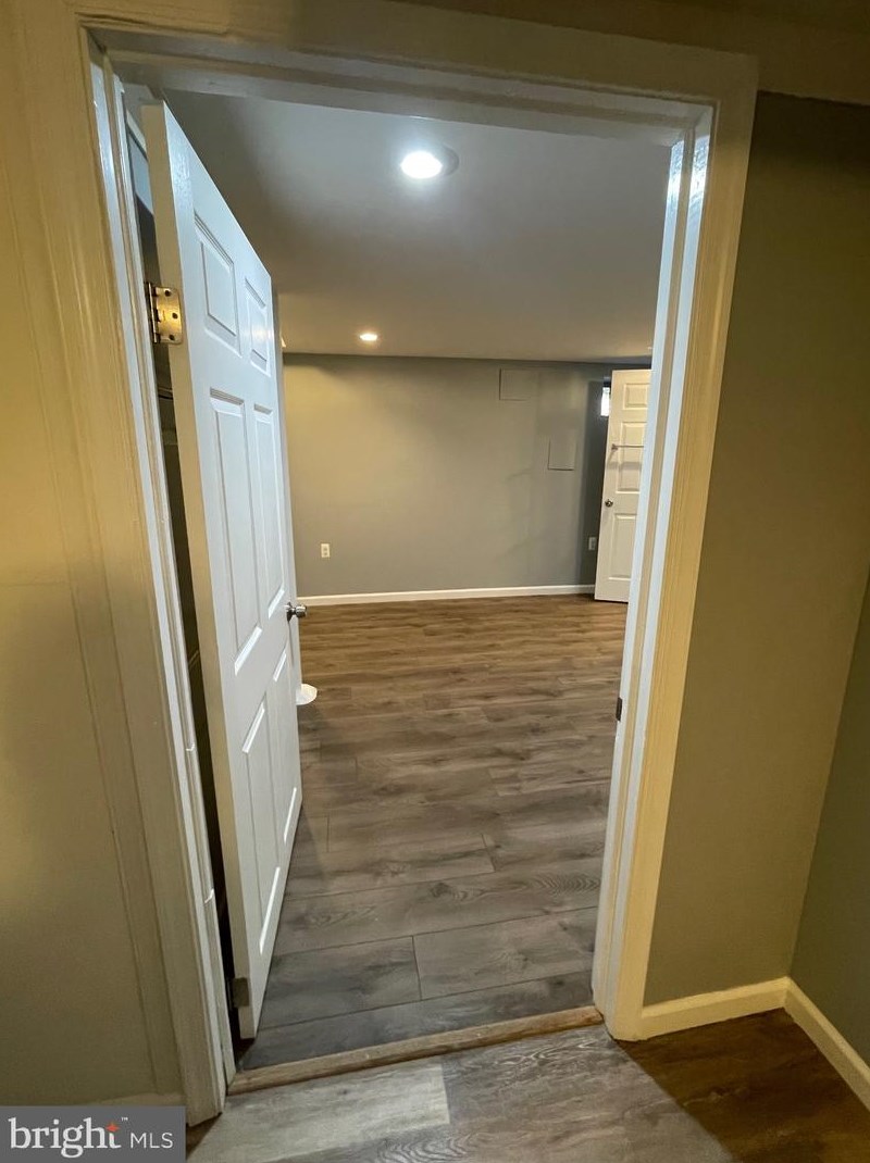 6119 Mt Rdg Rd, Baltimore MD 21228-2240 exterior