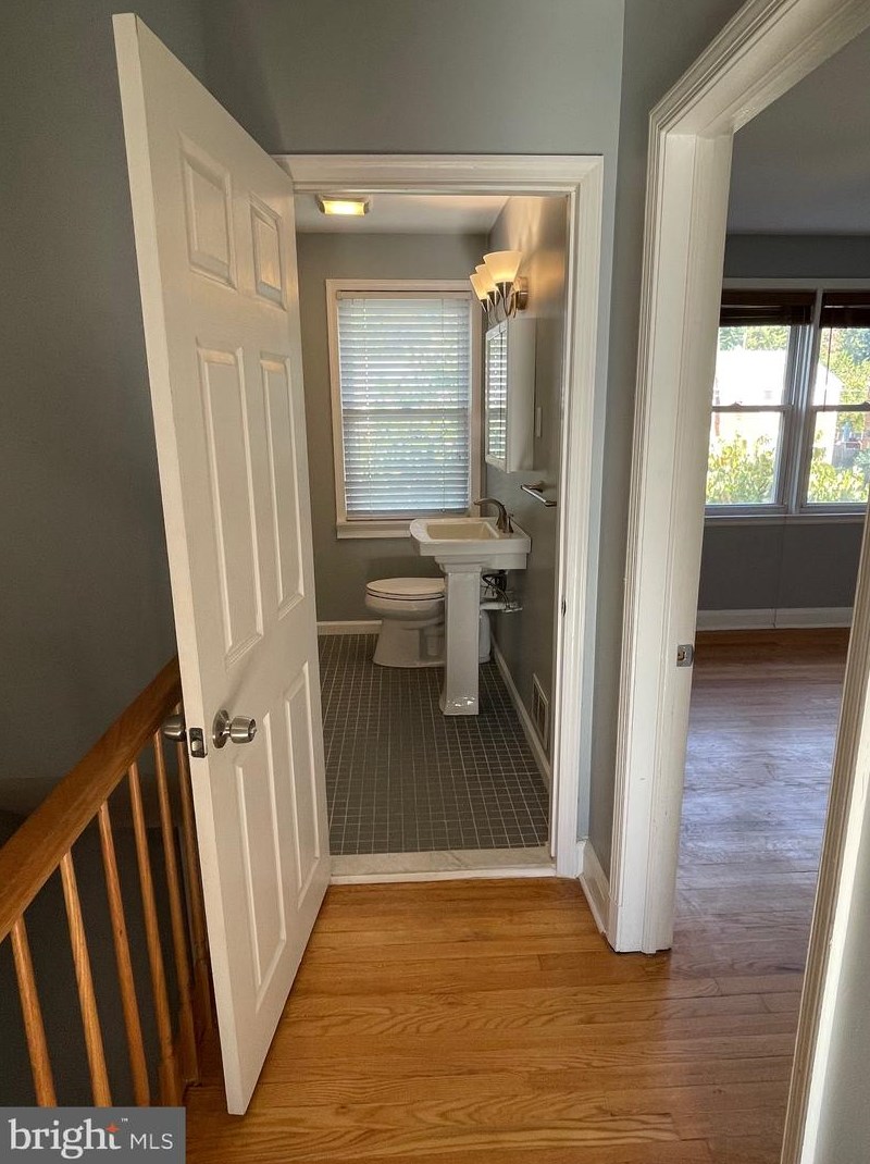 6119 Mt Rdg Rd, Baltimore MD 21228-2240 exterior