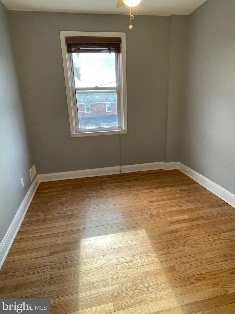 6119 Mt Rdg Rd, Baltimore MD 21228-2240 exterior