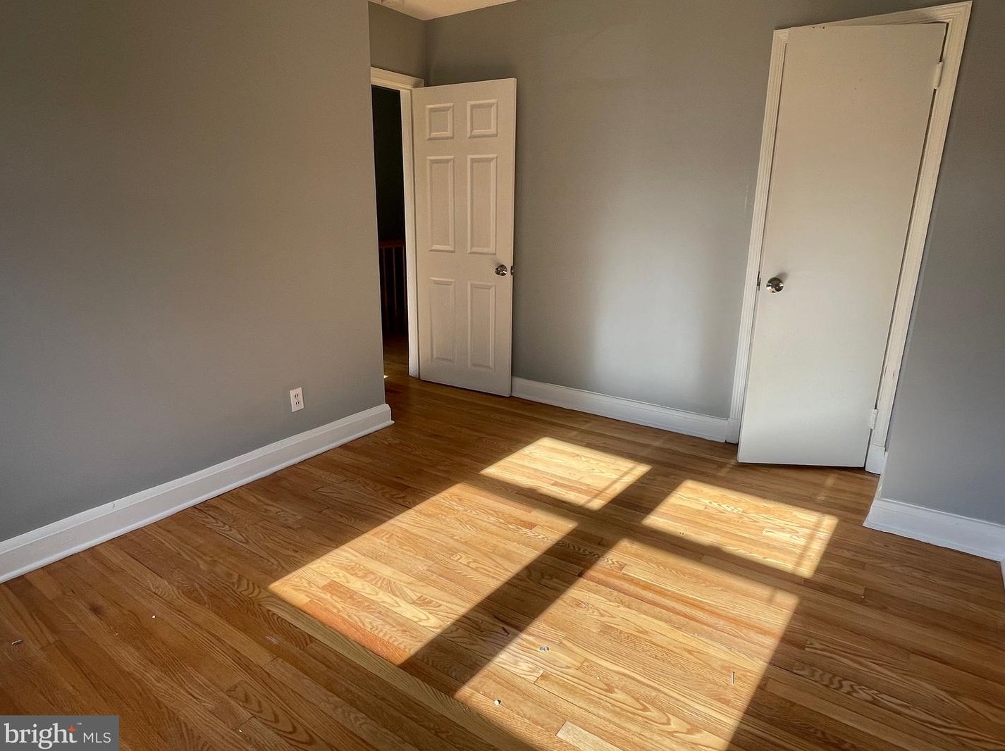 6119 Mt Rdg Rd, Baltimore MD 21228-2240 exterior