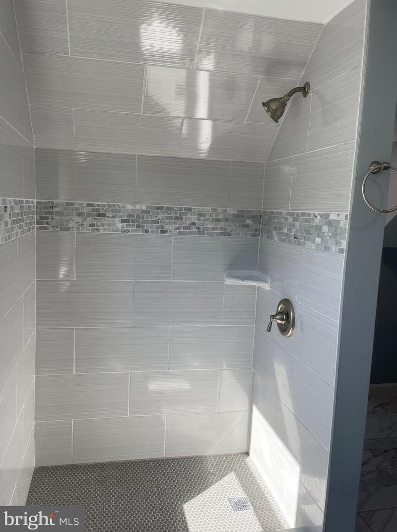 3443 Loganview Dr, Baltimore MD  21222-5950 exterior
