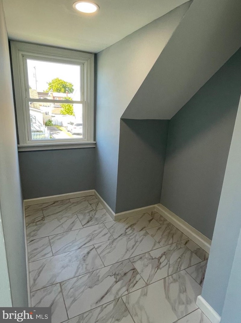3443 Loganview Dr, Baltimore MD  21222-5950 exterior