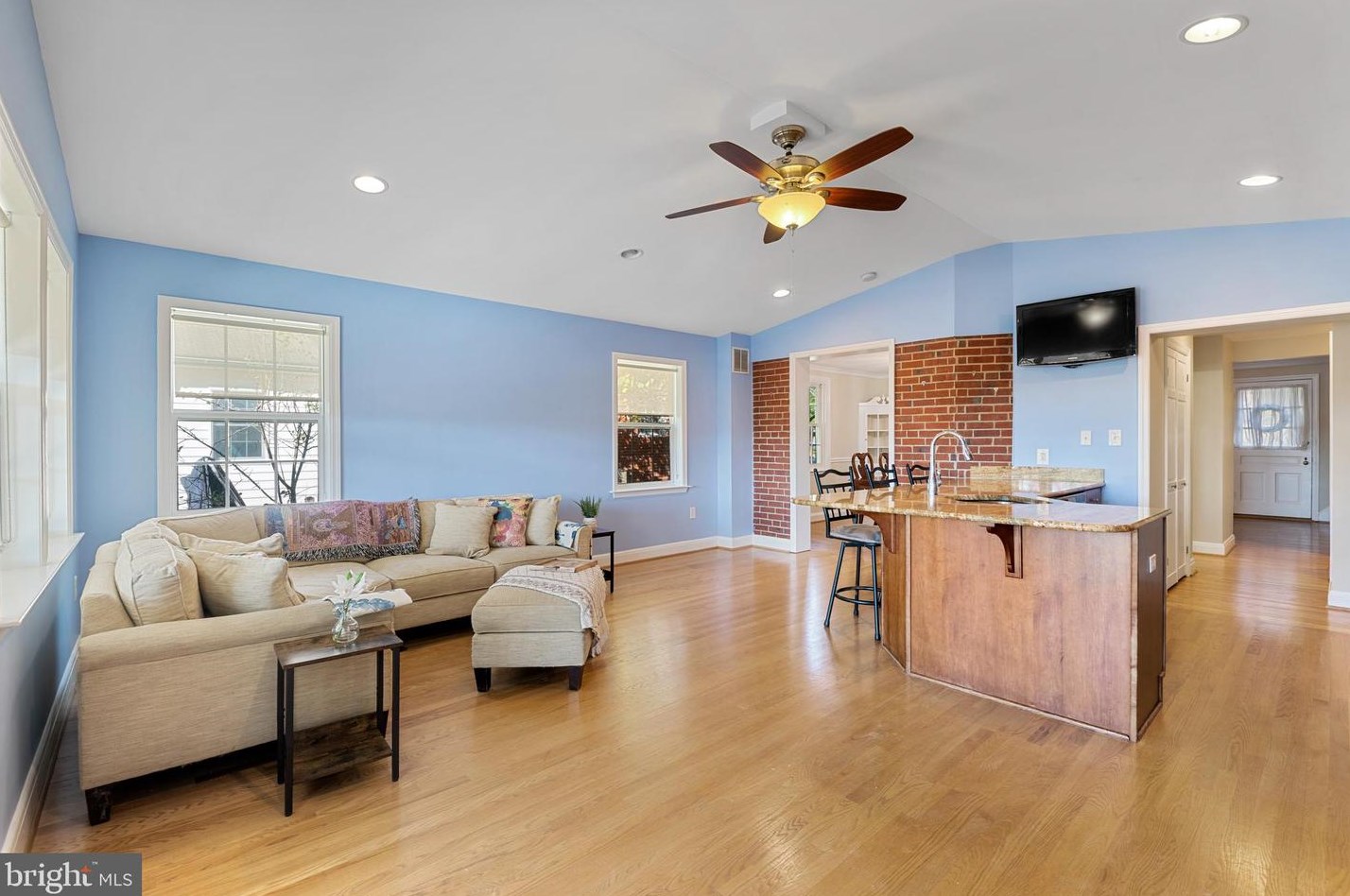 407 Alabama Rd, Baltimore MD  exterior