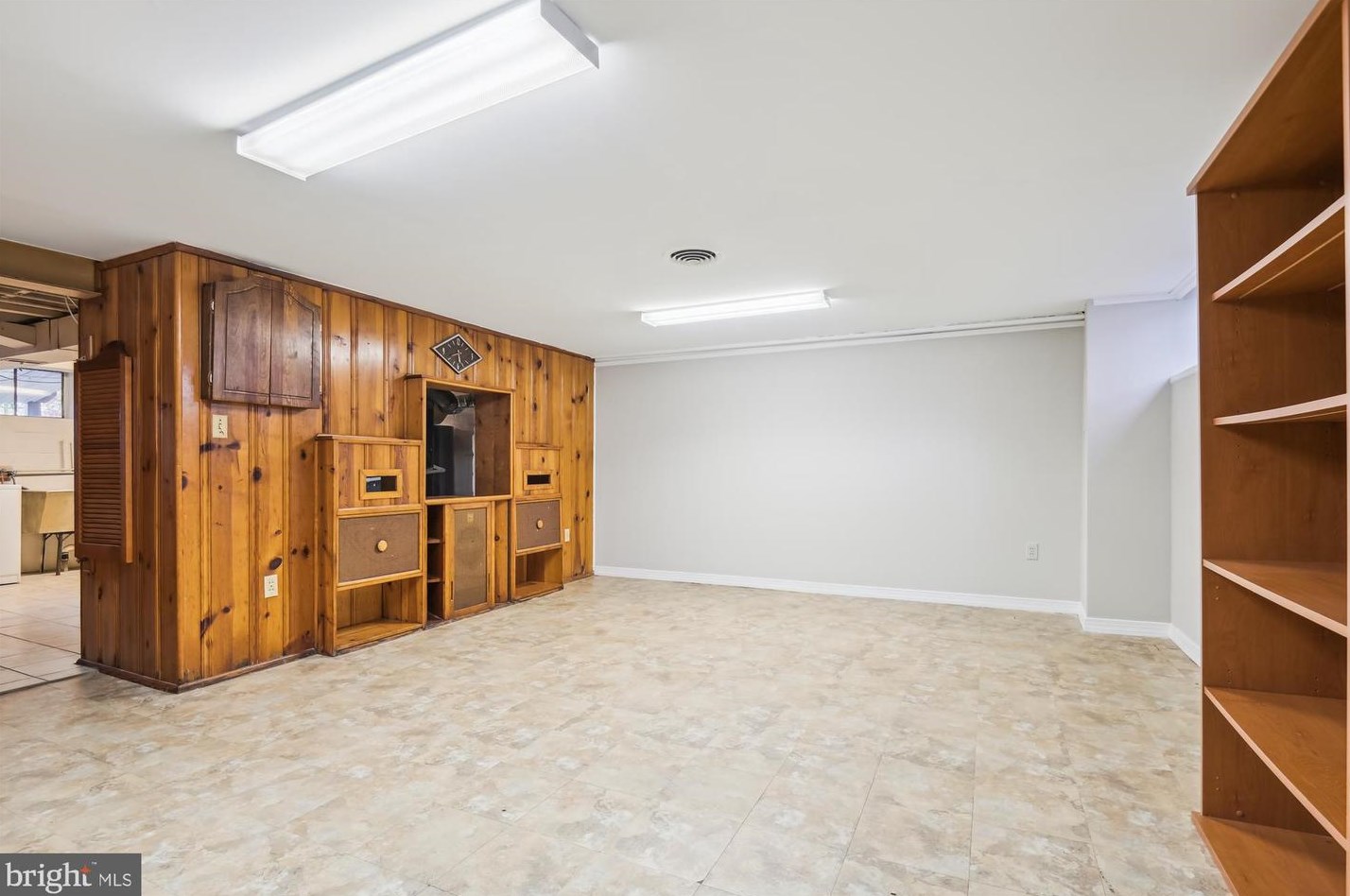 415 Lambeth Rd, Baltimore MD 21228-1842 exterior