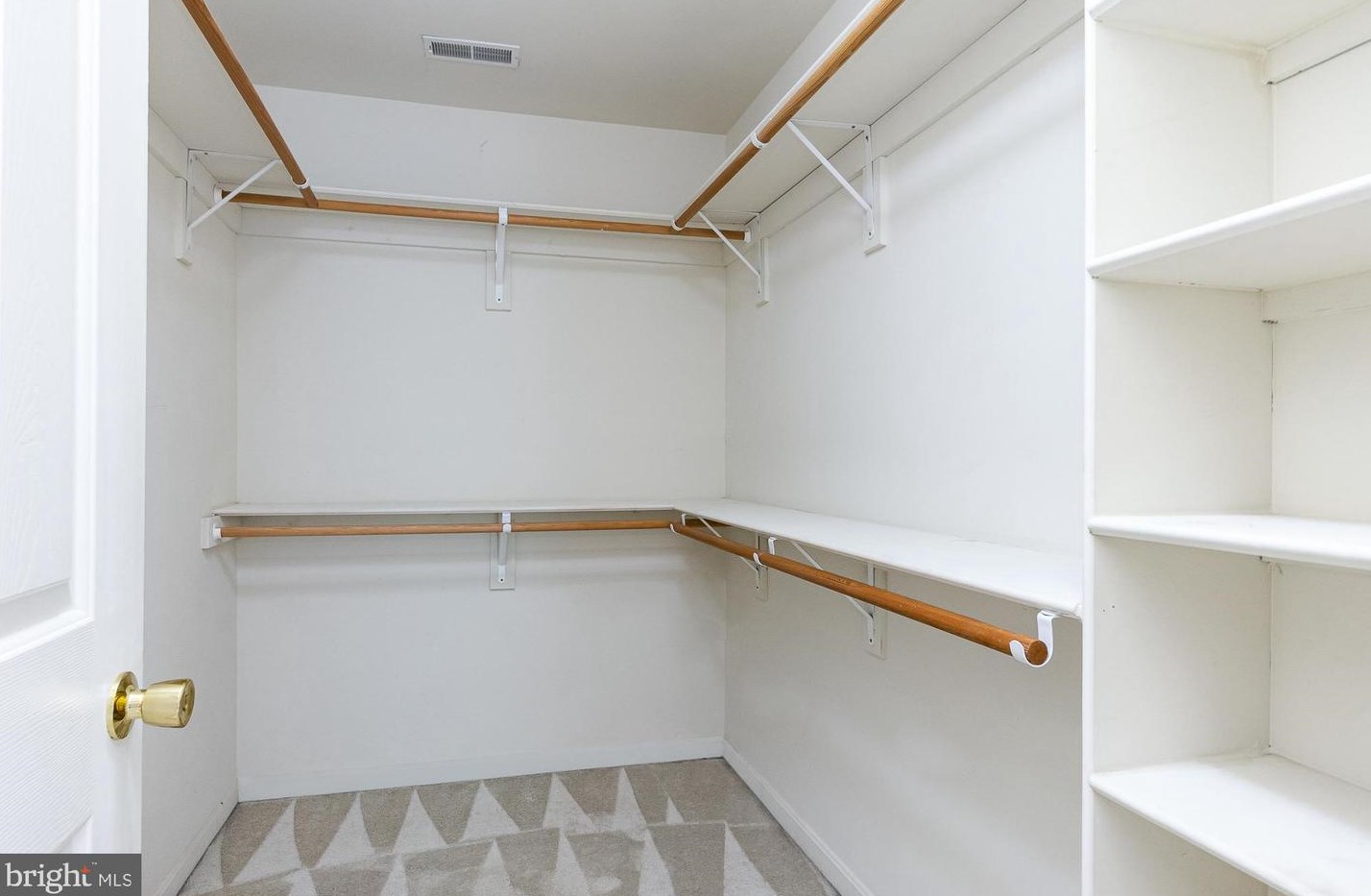 8216 Selwin Ct, Baltimore MD 21237-3363 exterior