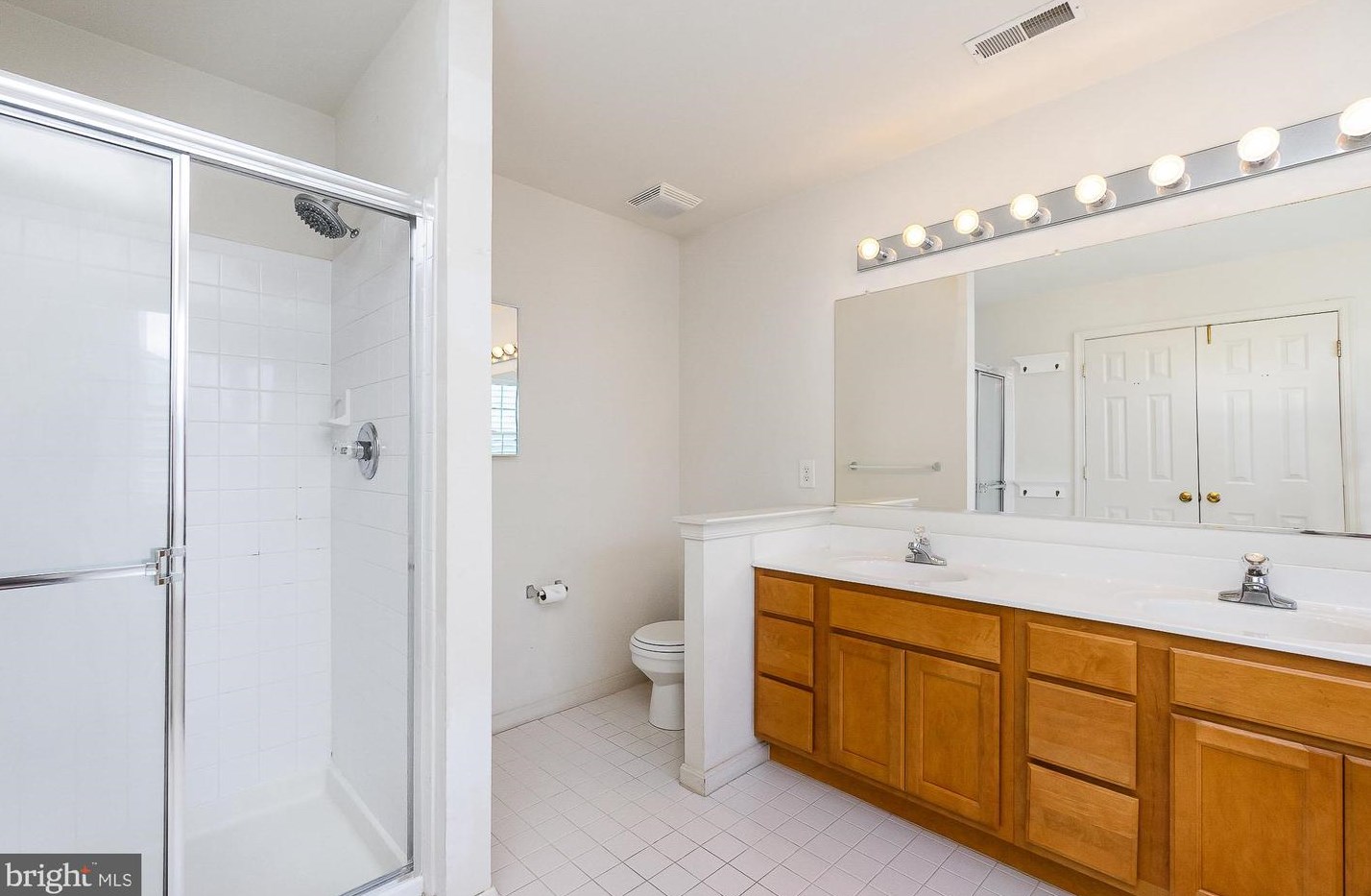 8216 Selwin Ct, Baltimore MD 21237-3363 exterior