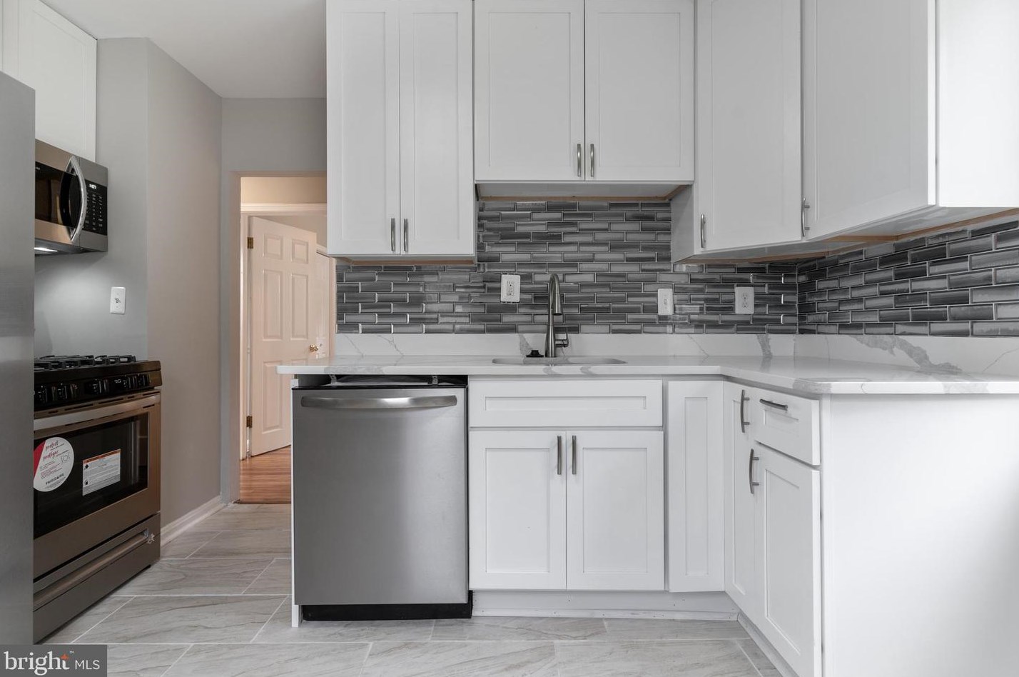 428 Margaret Ave, Baltimore MD 21221-6704 exterior