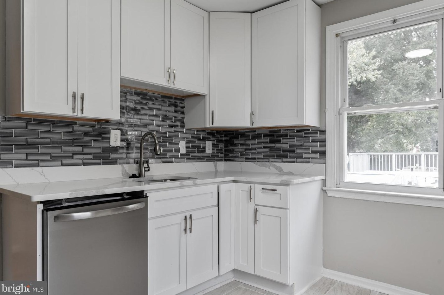 428 Margaret Ave, Baltimore MD 21221-6704 exterior