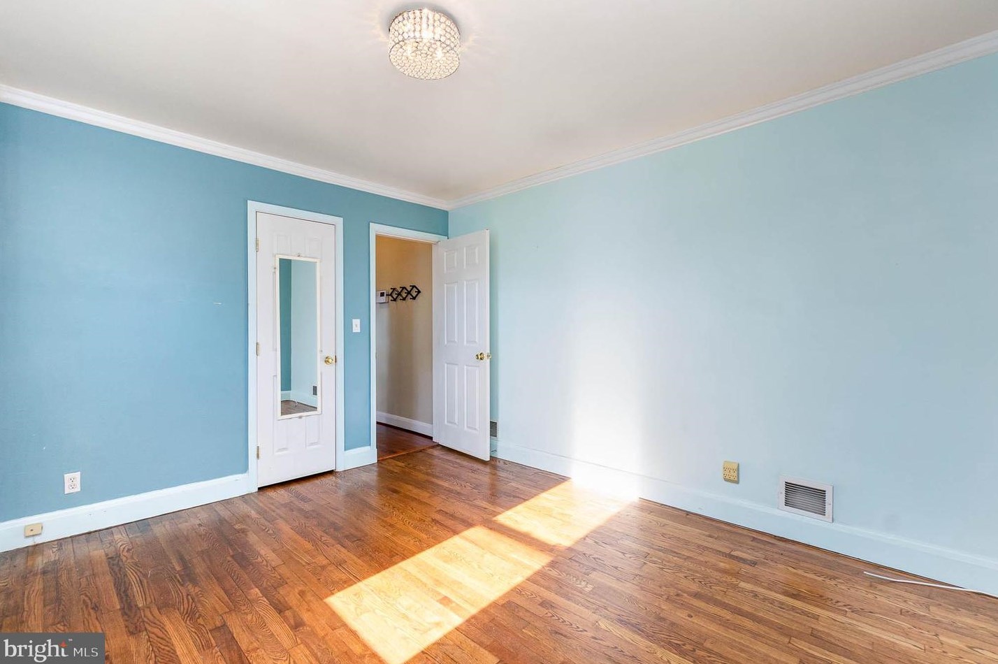 3621 Forest Hill Rd, Baltimore MD  21207-6344 exterior