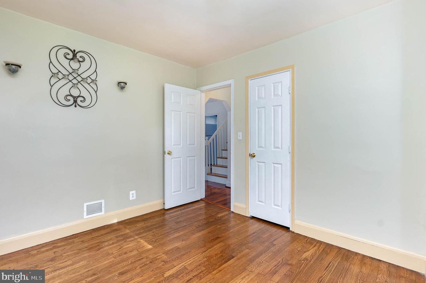 3621 Forest Hill Rd, Baltimore MD  21207-6344 exterior