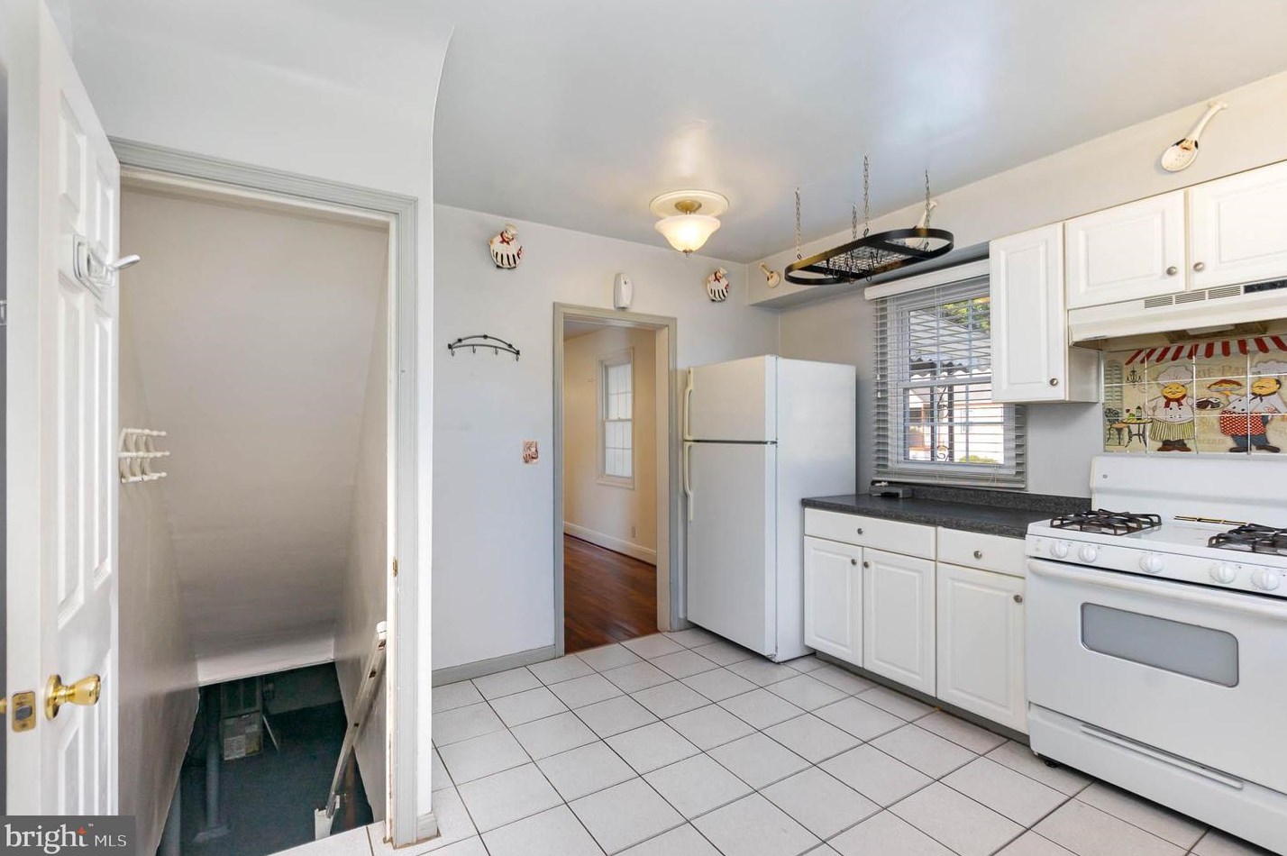 3621 Forest Hill Rd, Baltimore MD  21207-6344 exterior