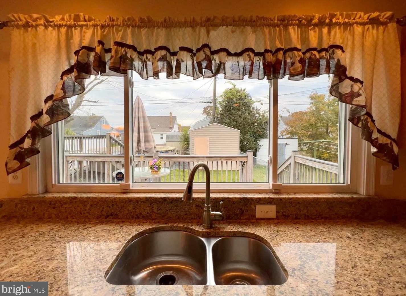 6821 Youngstown Ave, Baltimore MD  21222-1113 exterior