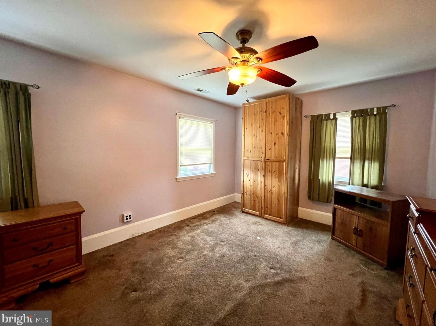 6821 Youngstown Ave, Baltimore MD  21222-1113 exterior