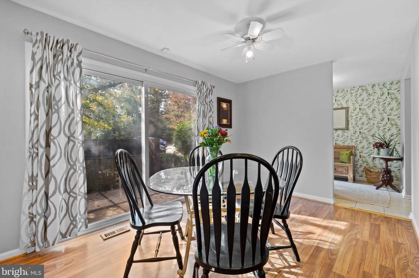 6112 Buckingham Mnr Dr, Baltimore MD exterior