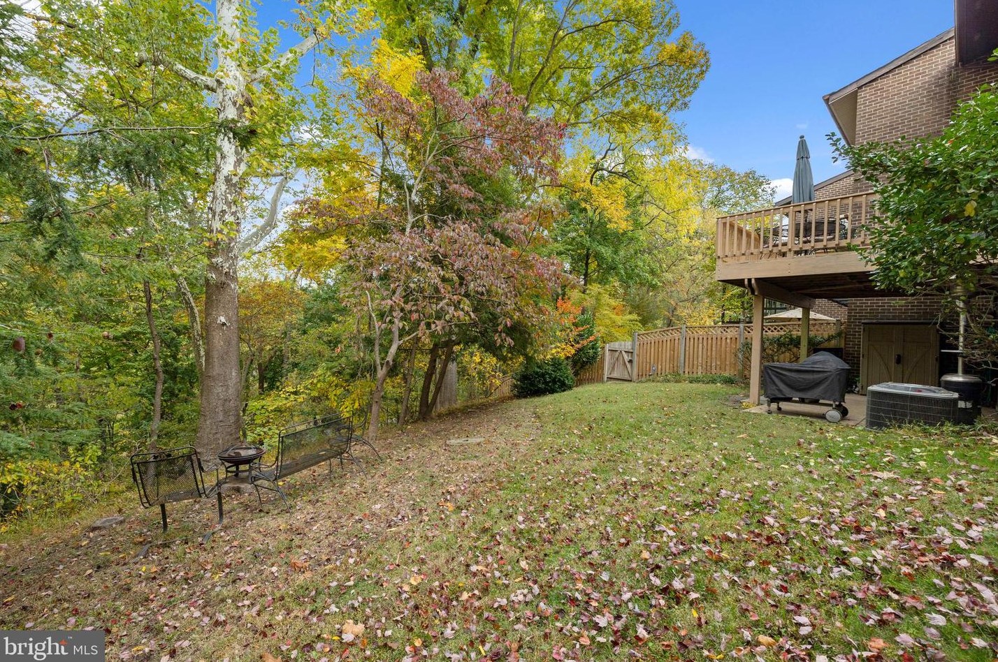 6112 Buckingham Mnr Dr, Baltimore MD exterior